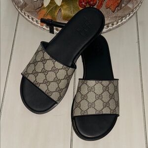 Vintage Boho Bags Gucci Flats